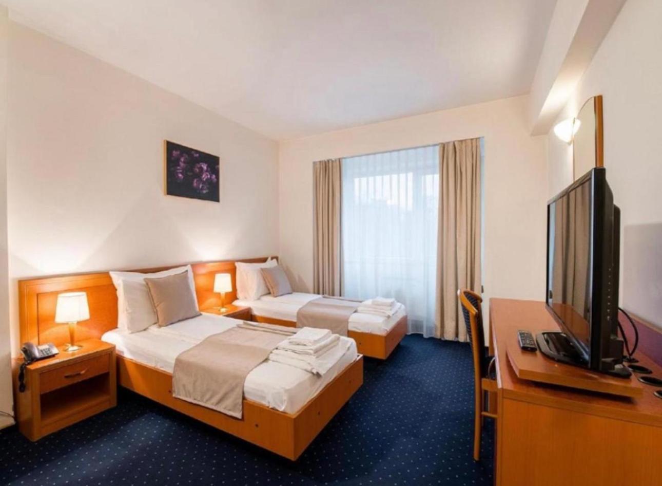 Pension De Lux Königsbrunn Εξωτερικό φωτογραφία